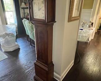 5’ Mahogany Grandmother Clock with hidden storage. Works great. $150