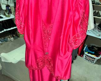 "KAREN LAWRENCE" OUTFIT