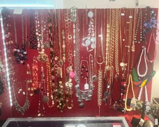 HUGE JEWELRY COLLECTION!