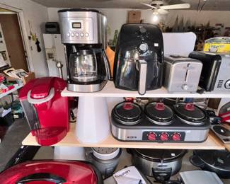 KEURIG & CUISINART COFFEE MAKERS, BELLA 3 POT SLOW COOKER