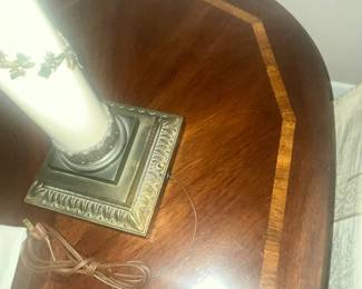 INLAID TOP DETAIL