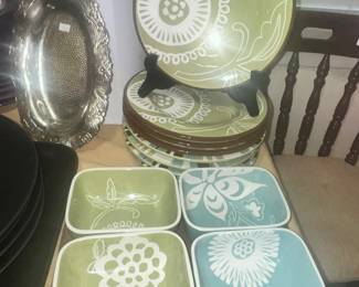 "SUMMER OASIS" HANDPAINTED EARTHENWARE COLLECTION
