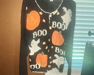 HALLOWEEN SWEATER