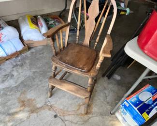 ANTIQUE HIGH CHAIR
