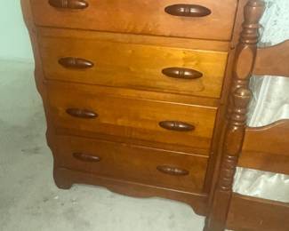 4 DR CHEST