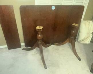 DUNCAN PHYFE DINING TABLE