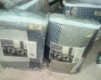 NEW TWIN QUILT SETS