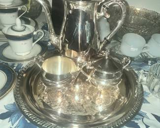 LEONARD COFFEE SET w/ BOX