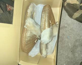MICHAEL KORS SLIPPERS IN BOX