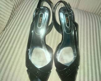 PAIR OF "REBA" SHOES