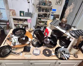 AMAZING "GRISWOLD" CAST IRON COLLECTION! LOTS OF IT!!