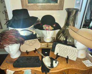 VINTAGE HATS & PURSES