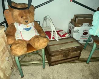 VINTAGE SCHOOL CHAIRS & ANTIQUE DOLL TRUNK