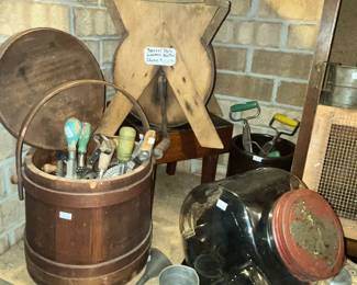 WOODEN BARREL-STYLE BUTTER CHURN, CANDY JAR