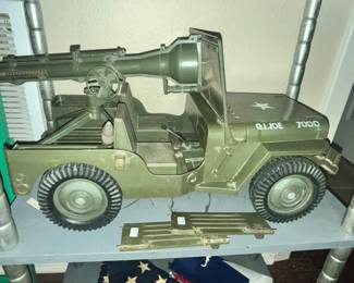 VINTAGE GI JOE 7000 COMBAT JEEP & ACCESS.