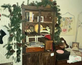 GREAT LITTLE PRIMITIVE CABINET
