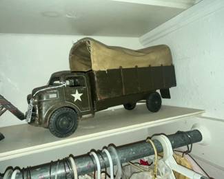 MARX LUMAR ARMY TRUCK