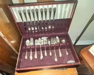 45PC SET 1847 RODGERS "HER MAJESTY" PATTERN