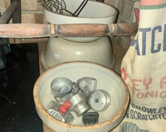 CROCK BOWLS & COOKIE CUTTERS