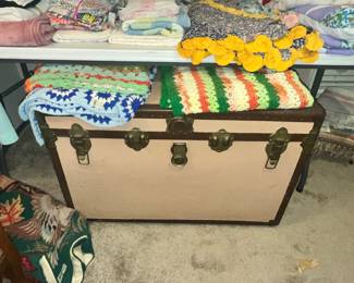 ANOTHER GREAT ANTIQUE TRUNK!