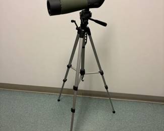 Gosky spotting scope with 80mm zoom lens and tri pod