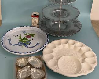 Pie Plates, Baking Accessories And Serving Platters