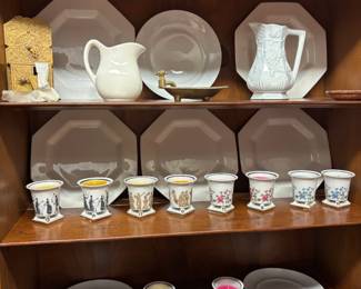 Dinnerware and candles in porcelain