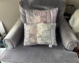 Arm chair velvet