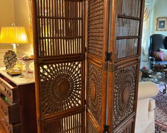 Wood screen
