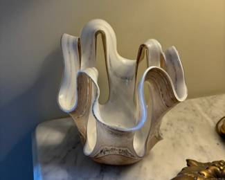 Glass decorative vase