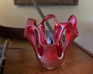 Glass decorative vase