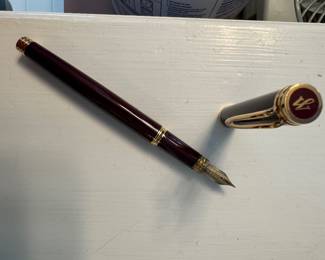 Waterman Gentleman Prestige Fountain Pen - w/ 18K Gold
