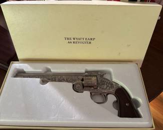 Wyatt earp .44 non shooting revolver in box
