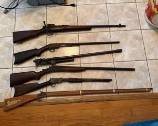 Vintage Rifles - Enfield WW2 Infralty - 1929 Central Arm 12 gauge - Shotgun Single shot 12 gauge - Winchester 22 short - Wood Cap Gun