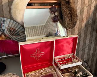 Vintage Jewelry