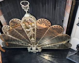BRASS FAN FORM FIRE SCREEN 
