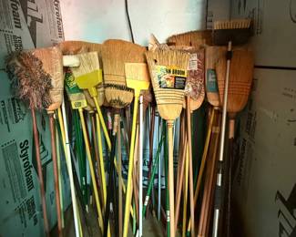 Broom parking