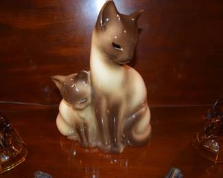 Vintage MCM Siamese Cat TV Lamp