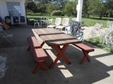 picnic table