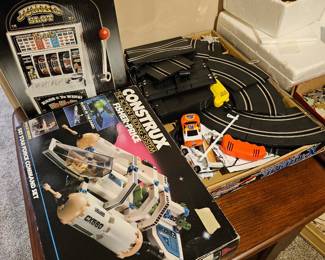 Construx and slot car track