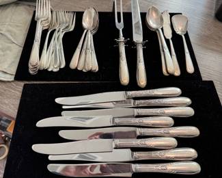 Sterling flatware 1123g