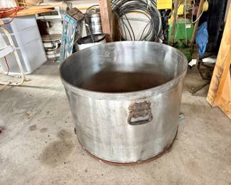 large, heavy-duty commercial stockpot