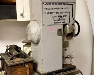 vintage Hobart commercial store-counter electric coffee grinder, likely from the 1930s Art Deco era