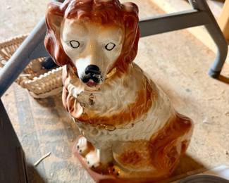 Charles Spaniel Mantle Dog