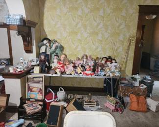 Vintage porcelain dolls