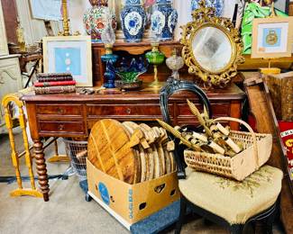 Bread boards, Delft, oil paintings