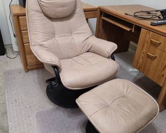 Leather chair and ottoman