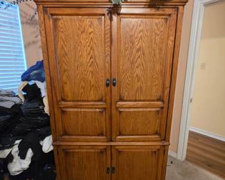 Oak entertainment center