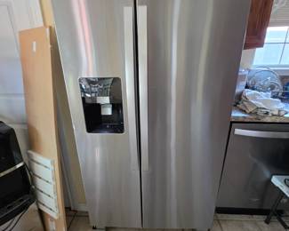 Whirlpool Refrigerator