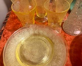 Yellow Vintage Depression Glass - small plates and drinking glasses